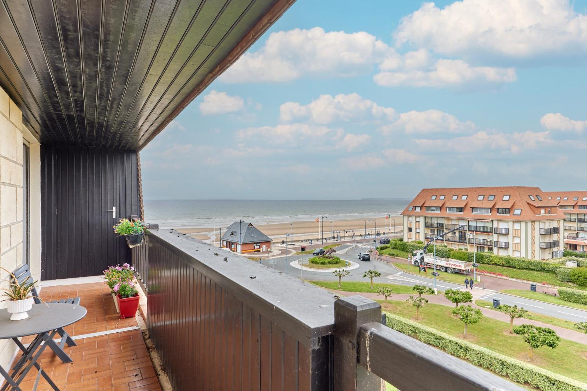 Apartment Le Plein Soleil - Appt Pour 6 Proche De La Villers-sur-Mer